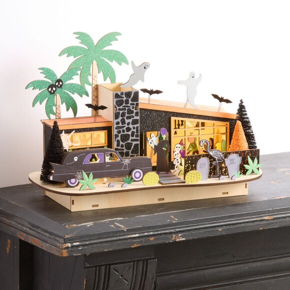 Mid-Century Halloween Hearse House LED Light Retro, Kitschy & GoogieL aser Wood - Picture 2 of 3